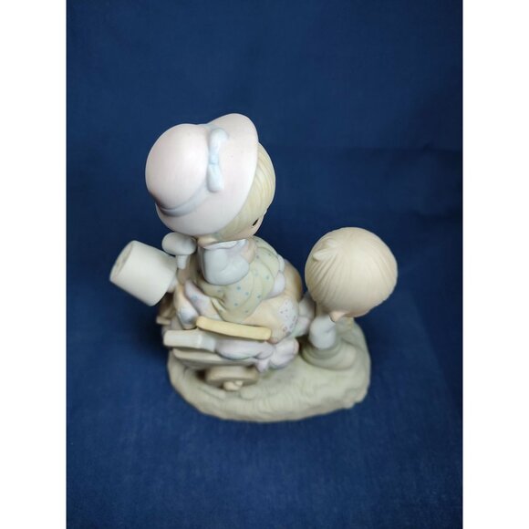 Precious Moments "Walking By Faith" Figurine # E-3117, 1979 - Picture 7 of 10